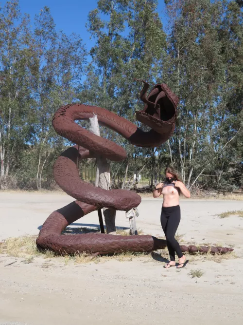 Flashing With A Sculpture by xRosesareBlondex