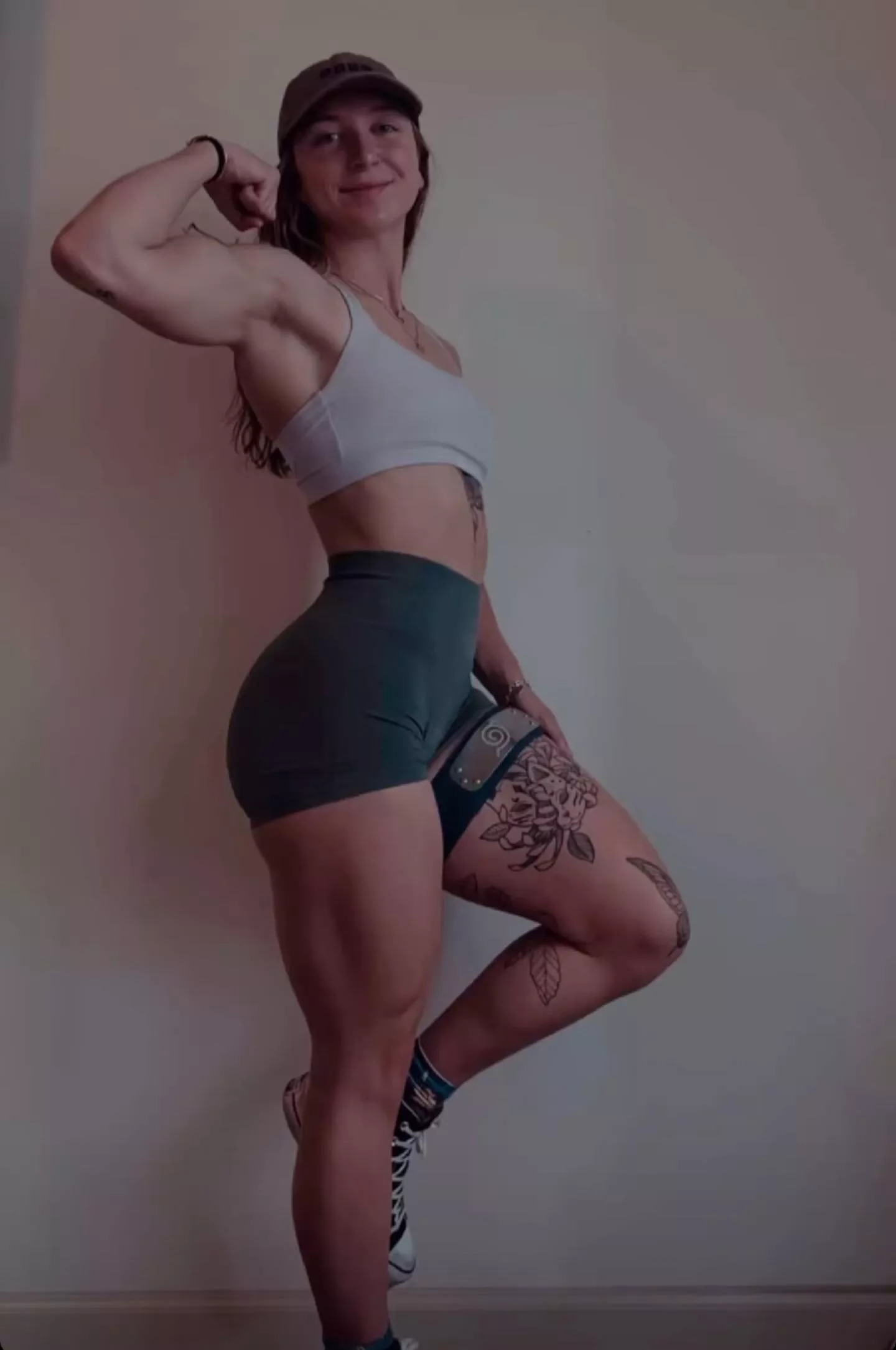 Flexing posted by SaintLex