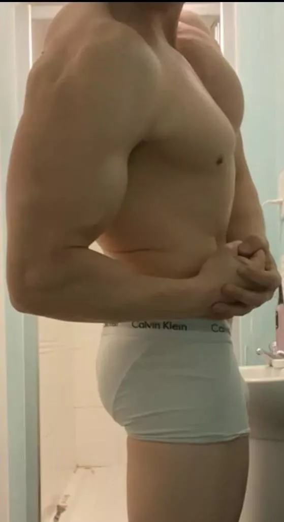 Flexxx posted by TheMaskedMuscle