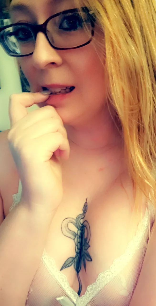 Flirty posted by flirtyred