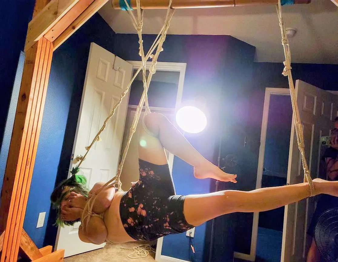 Floatin’ Friday posted by DisasterEditionAt9