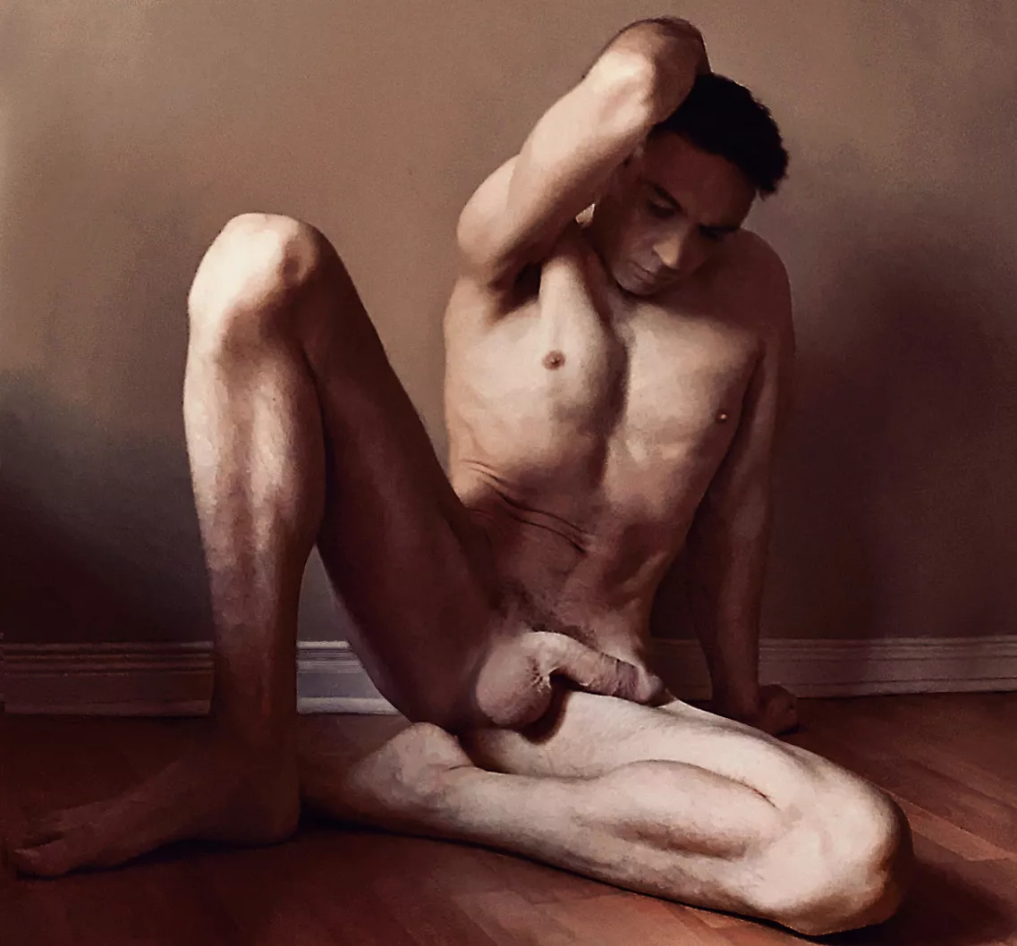 Floor nude posted by flippy723