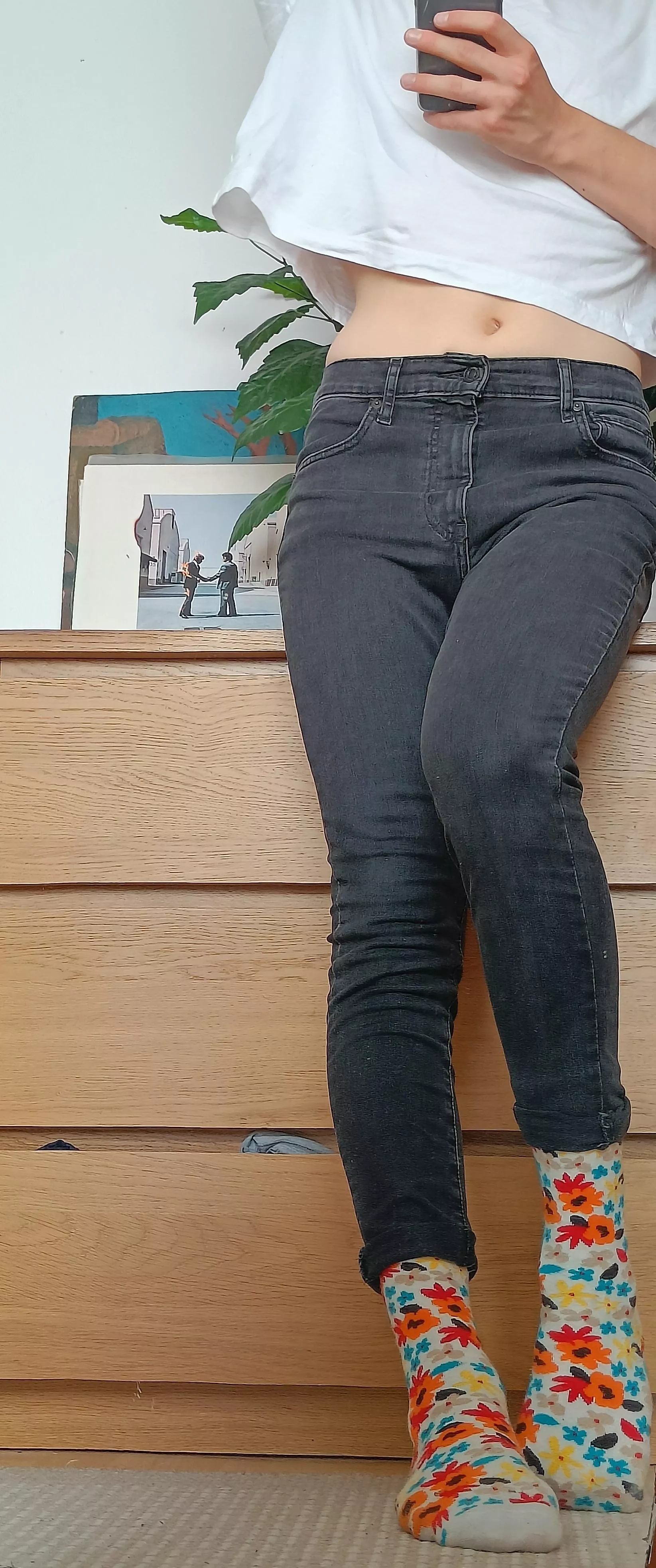 Flower socks 😌🌺 posted by Sockboy_98