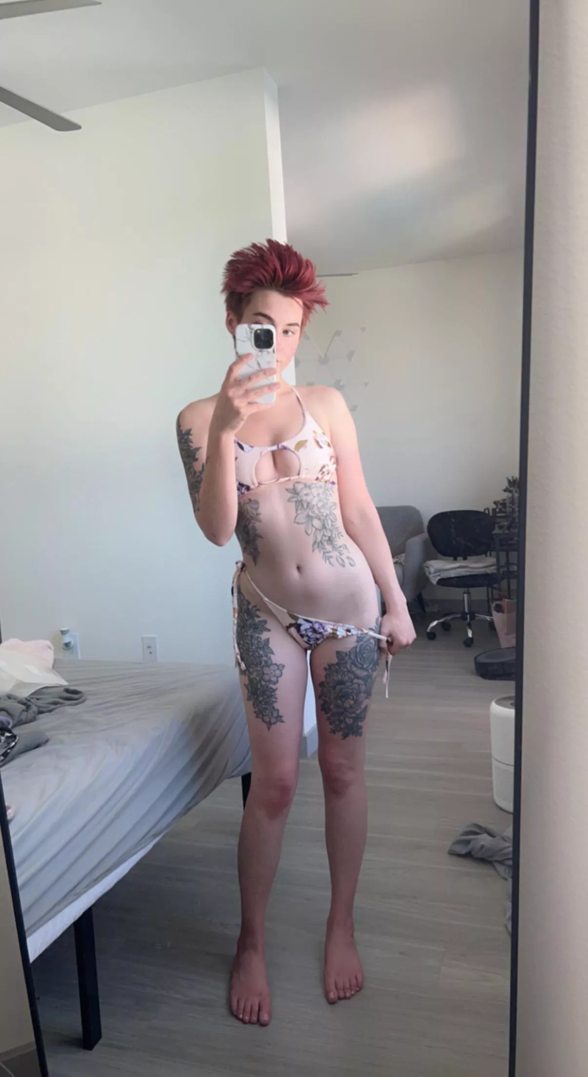 Flowers on flowers 🌸 posted by flower_girl_-