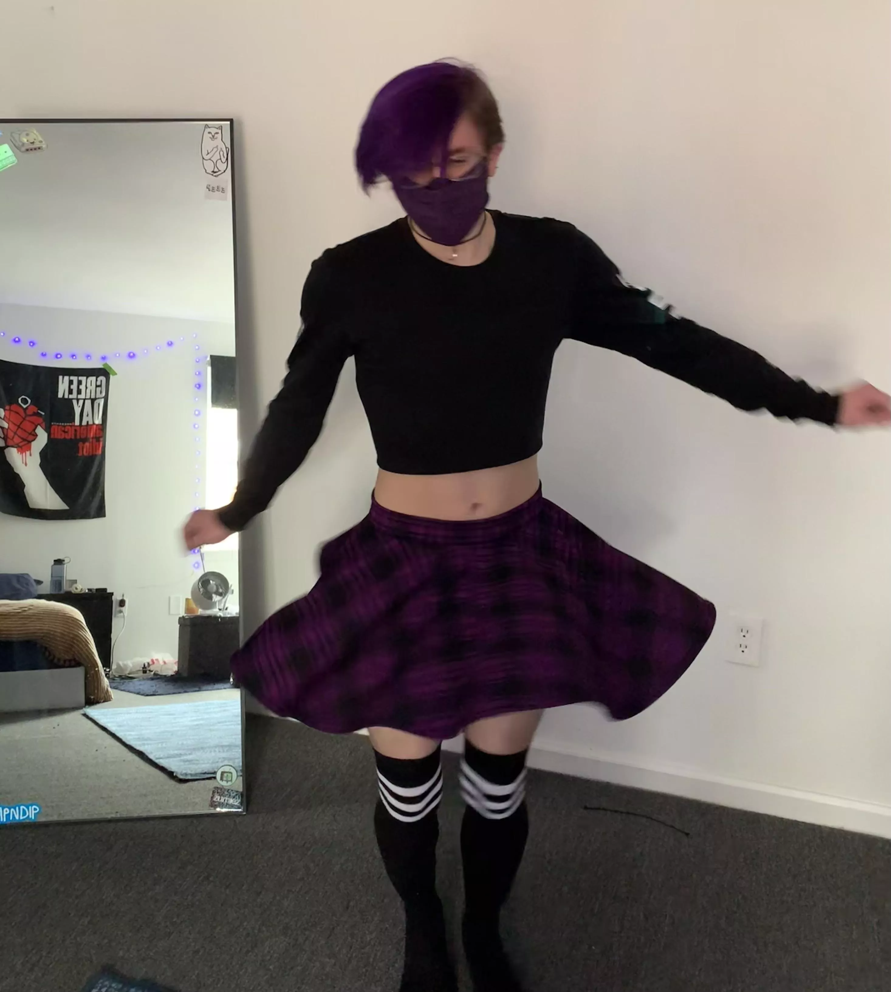 FLOWY! I can’t believe I’ve never gotten to twirl in a skirt before this is so much fun lol :D posted by alternate_galaxy