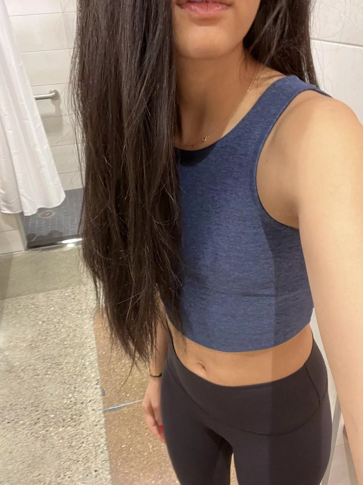 [F][OC] Wanted: companion for post-workout shower 🚿 posted by Throwaway_140727