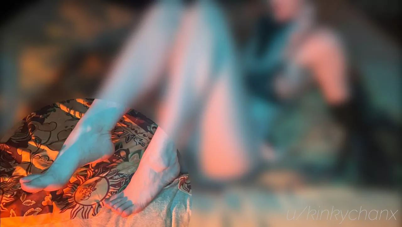 Focus on my feet, beta [oc] [domme] [censored] posted by kinkychanx