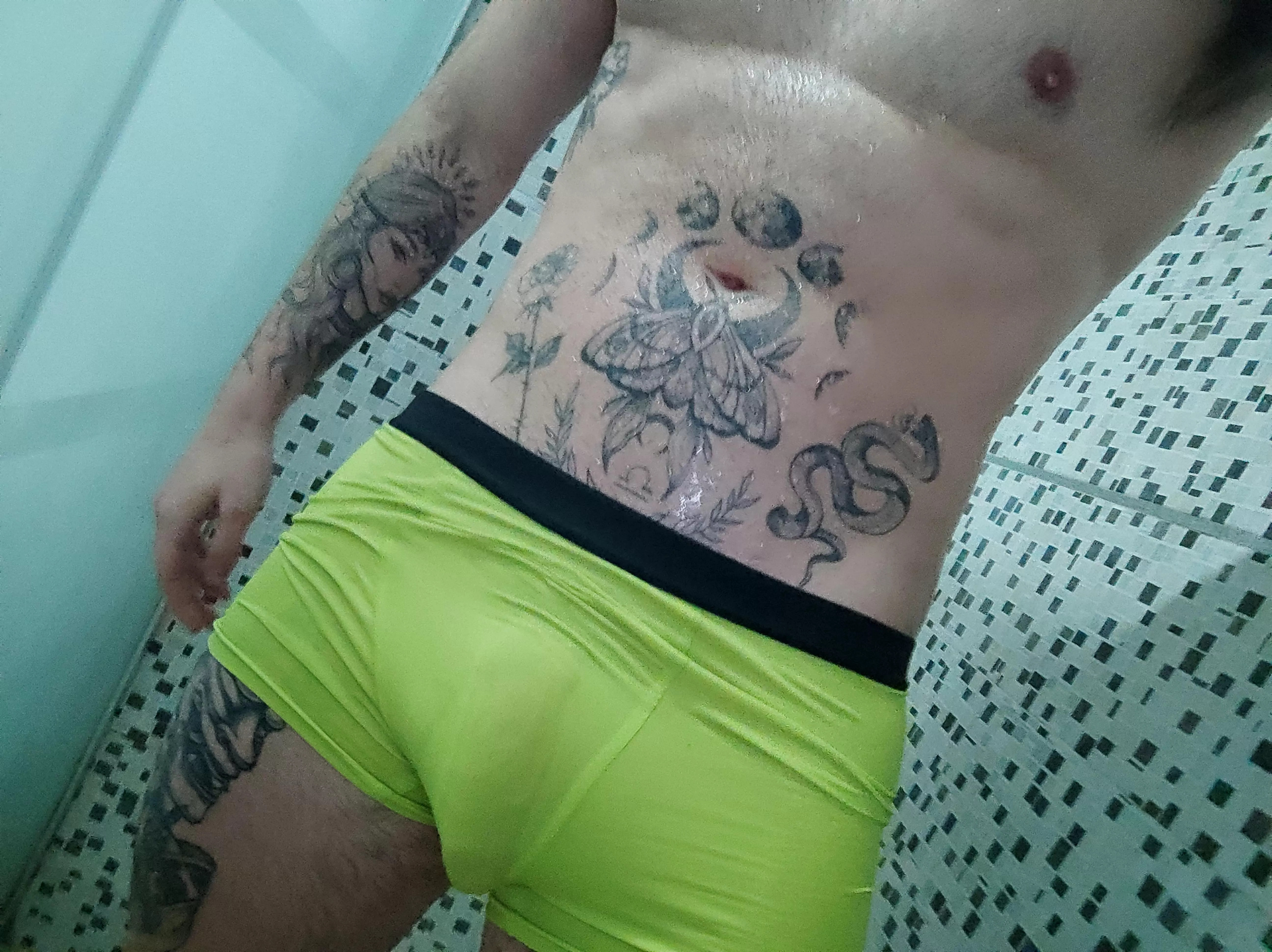 Follow for more pics 😝🔥 posted by Junior-Example-6048