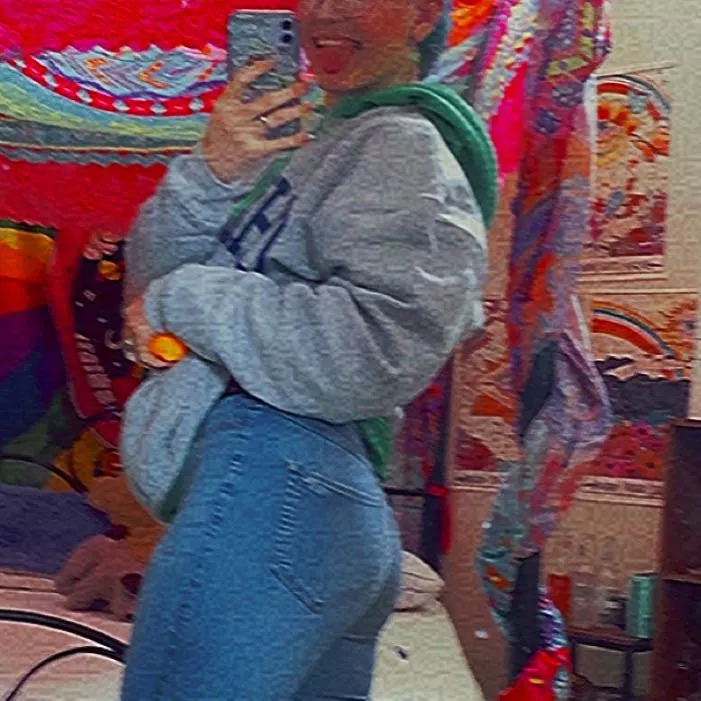 Follow me on Instagram! Or even on here!! I’d love to explore my fantasies w you!! posted by Fabulous-Recording57