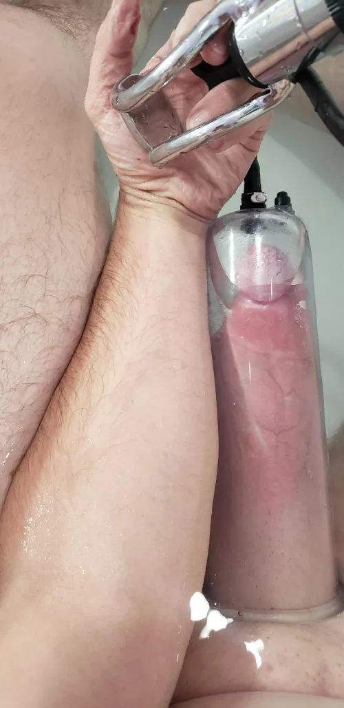 fooOORE--arm size comparison of session in progress by jackaltank