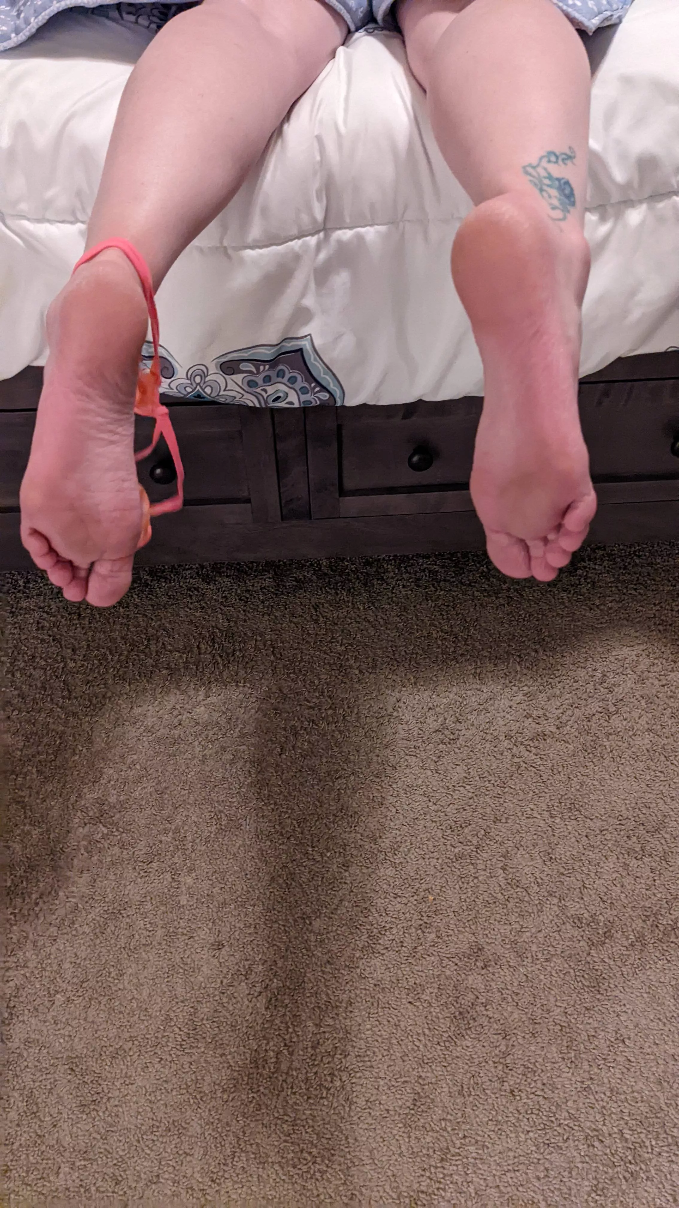 Foot Fetish Friday anytime? posted by StinkyToesNFeet