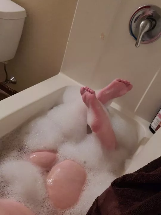 Foot Friday. Please tell me what you'd do with mine🥵 posted by wiscoblonde10