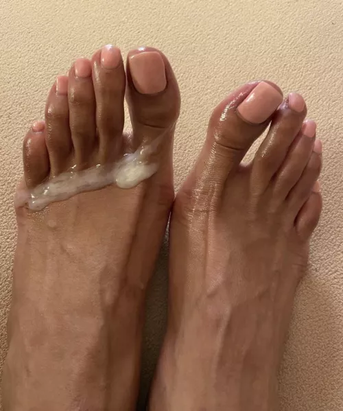 Footjob aftermath 💦 by ToriSoless