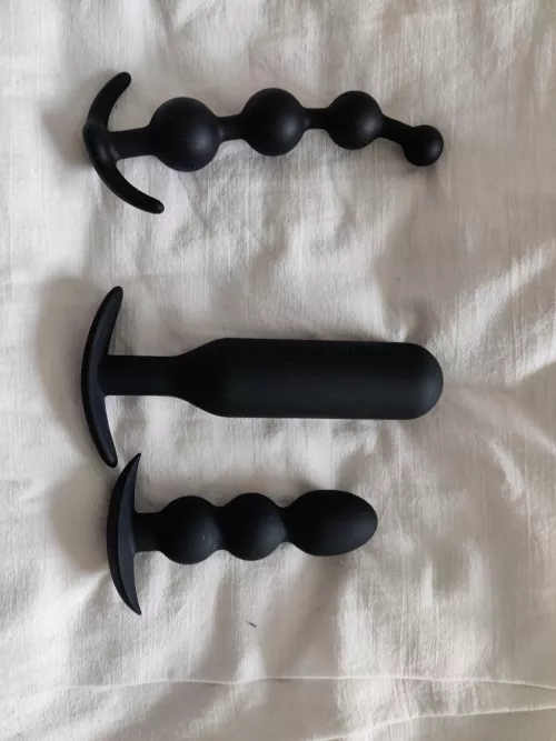 for the next 3 hour for every upvote I will wear one of these plugs for an hour. Comment which one should I wear, I will wear the most upvoted. by subuserlvl99