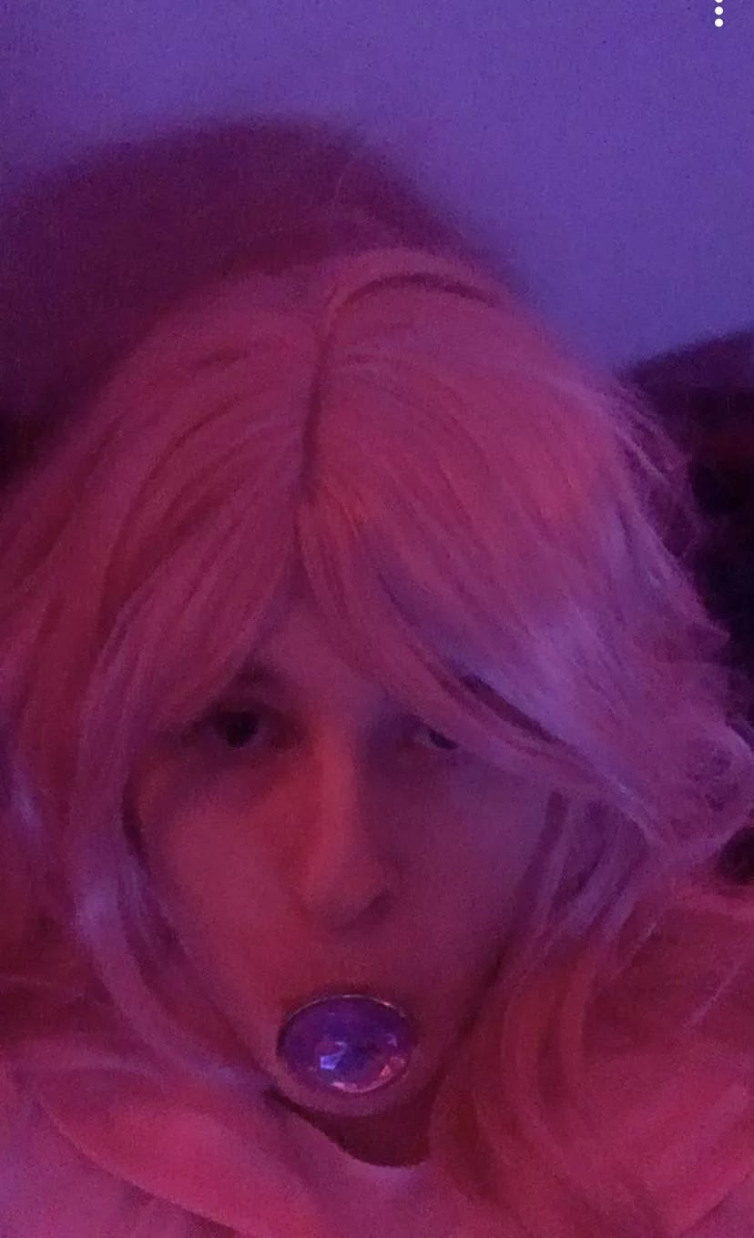 Forced to show face for a week on here hopefully no one I know sees this lol posted by sissyzoe299