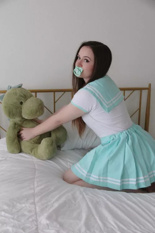 Forest is my favoritest dino 💙🦖💚 by littlestsuki