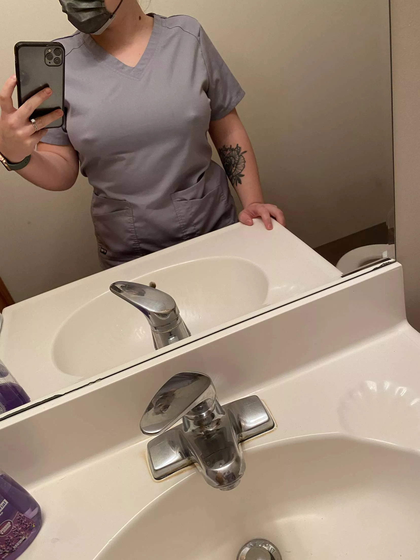 forgot something this morning. oh well. posted by RaelynnandKylie