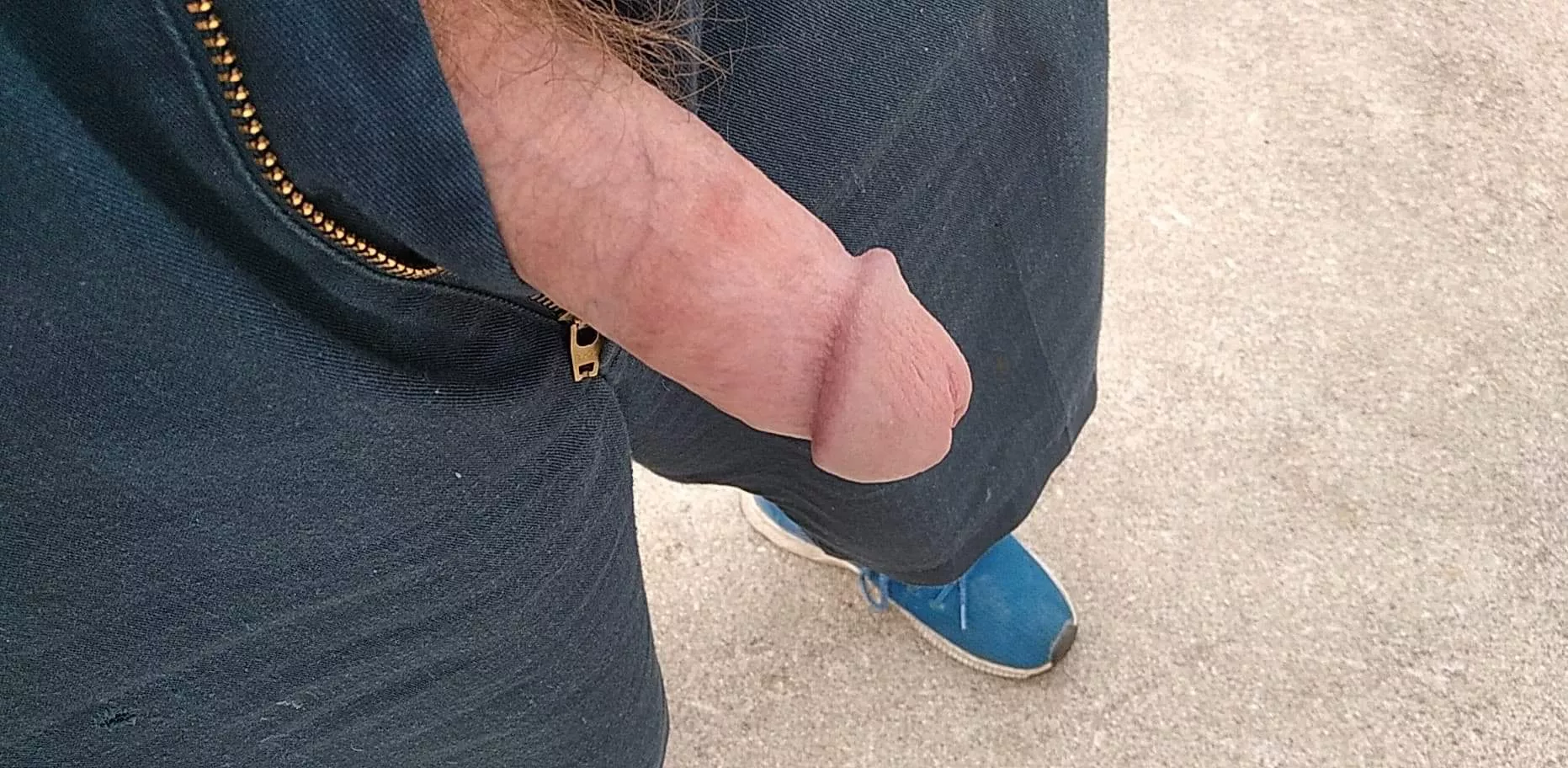 Forgot to zip up my shorts outside posted by suckkrod