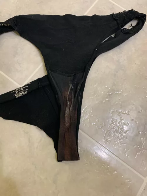 Found on the bathroom floor by mrdickin2