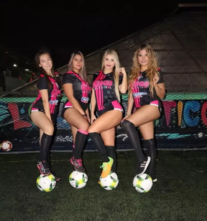 Four on the ball posted by Chaturbater1