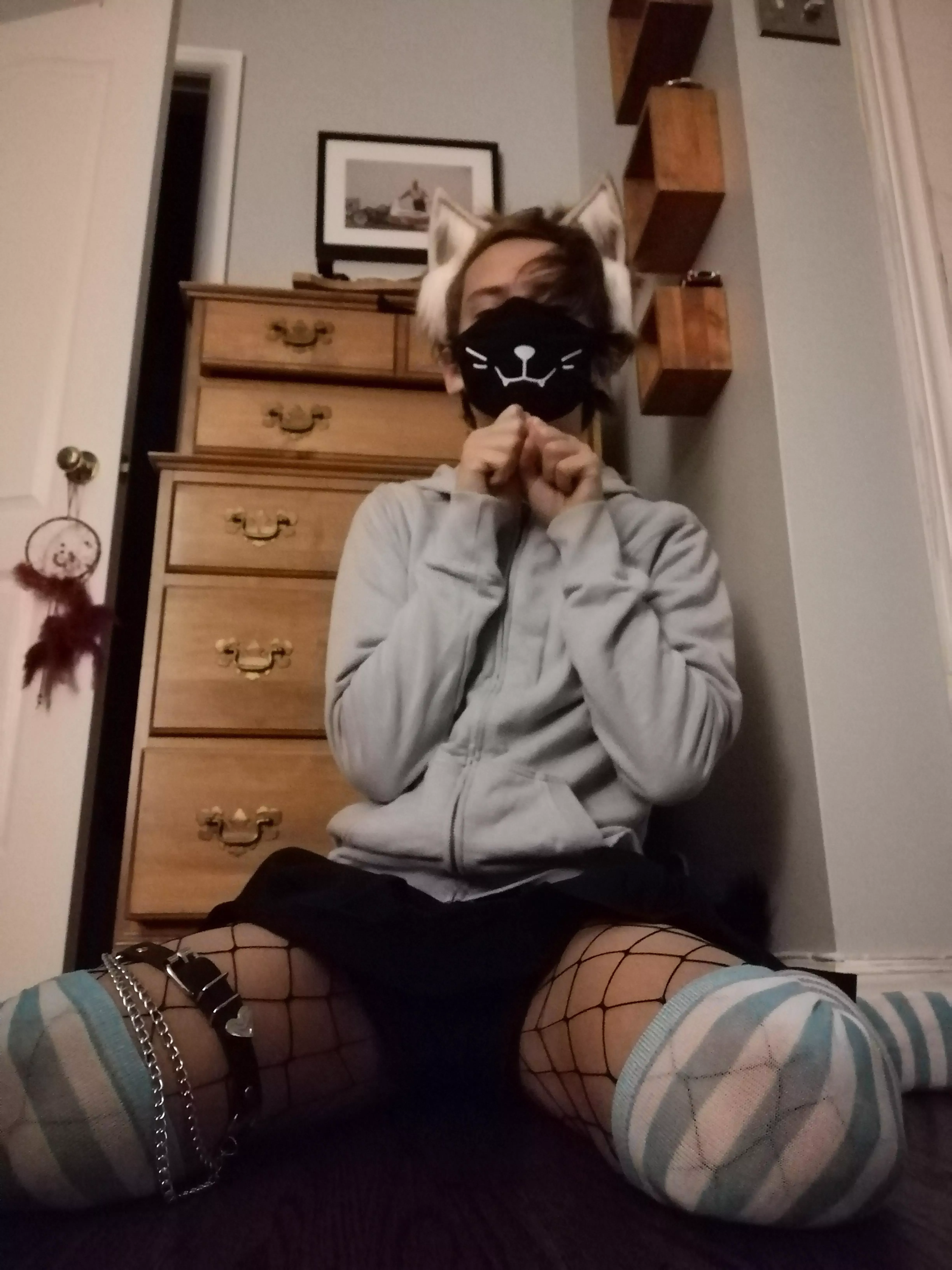 foxboy is here again :3 posted by MineMaster6480