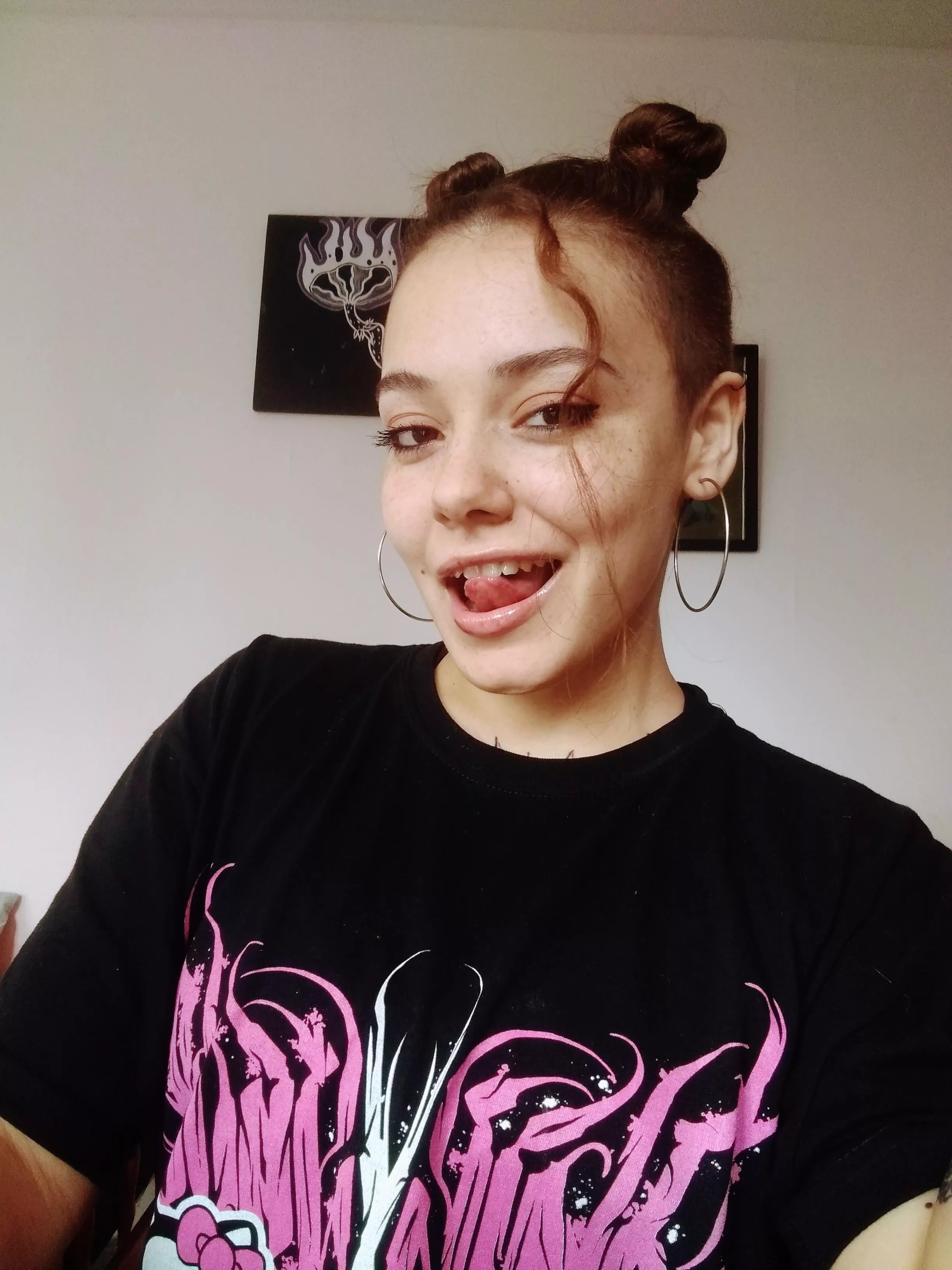 Freaky gerl in command. Are you willing to climb? posted by RedheaddMiss