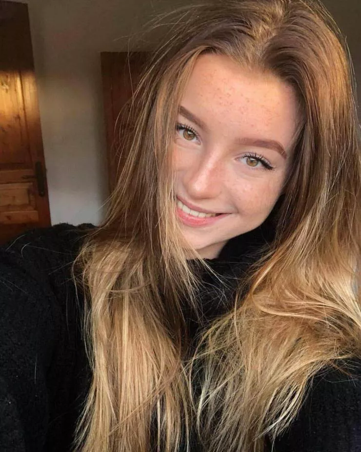 Freckled smile posted by icarus-98