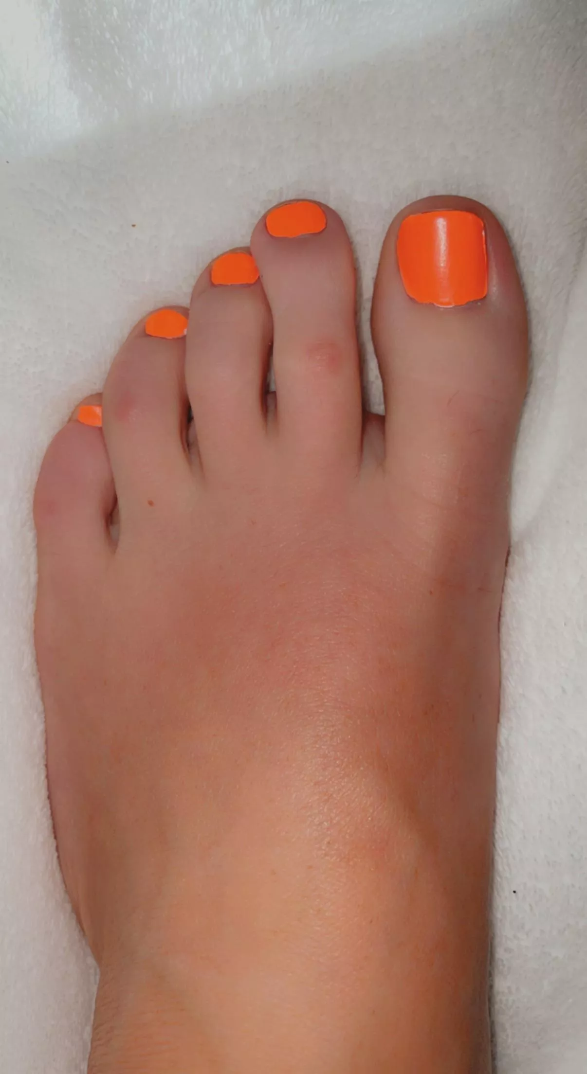 FREE only fans all fetishes welcome mainly feet , heels , nails underwear and more posted by missfeetandfingers