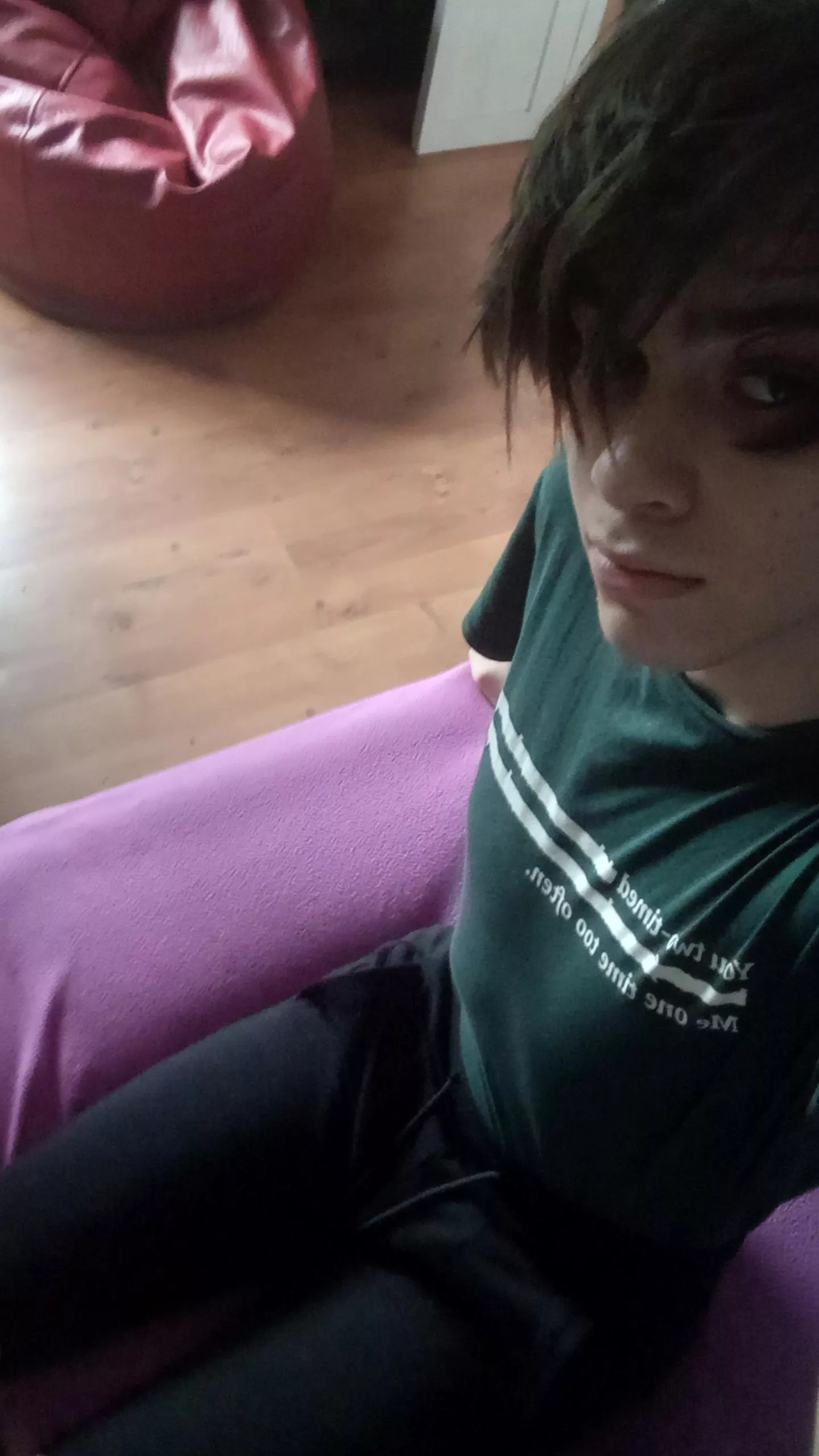 free pillows posted by femboy_sacrodermo