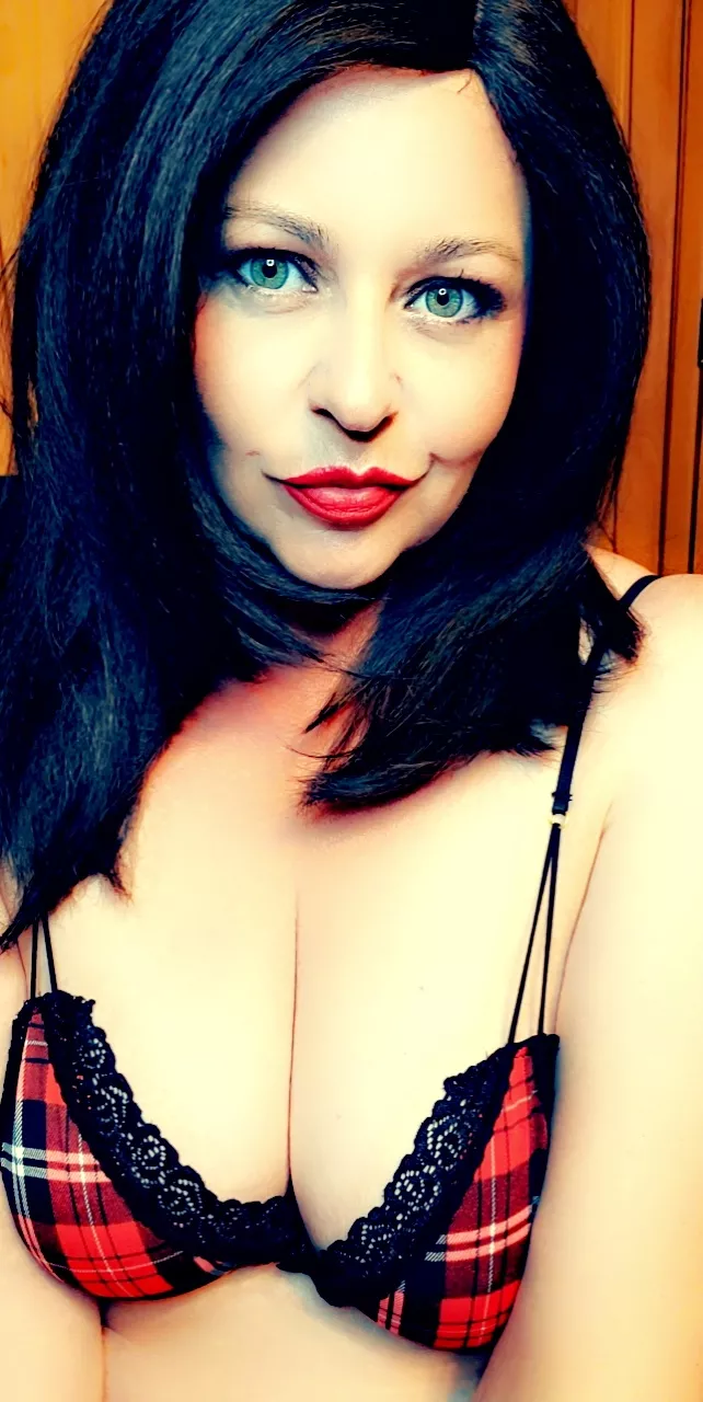 Free Subscription. Come have a little naughty fun with me ❤ posted by Humble-Intention-295