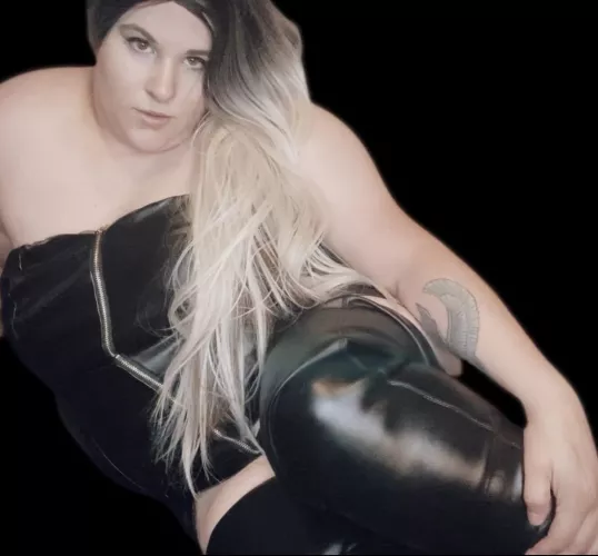 Free to follow 💜 BBW babe 😈I offer custom content ❤️ daily uploads 🌸 by Godfrey54