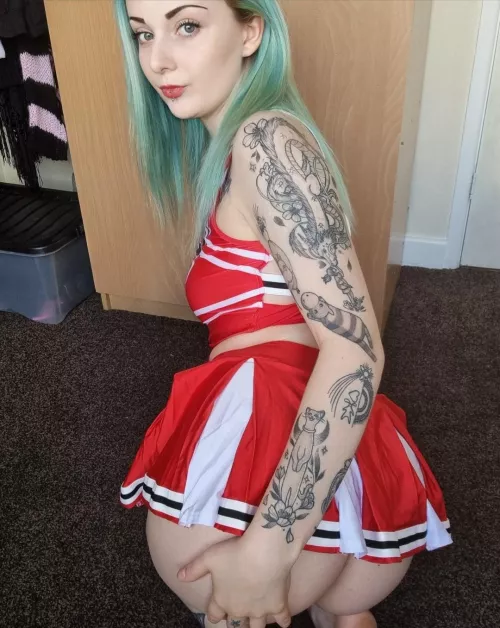 Free to sub petite, British baby ready for service! 🖤 JOI 🖤 Cock rates 🖤 Nudes 🖤 Strip tease 🖤 Solo content 🖤 Kink and fetish friendly 🖤 by lottie_bones