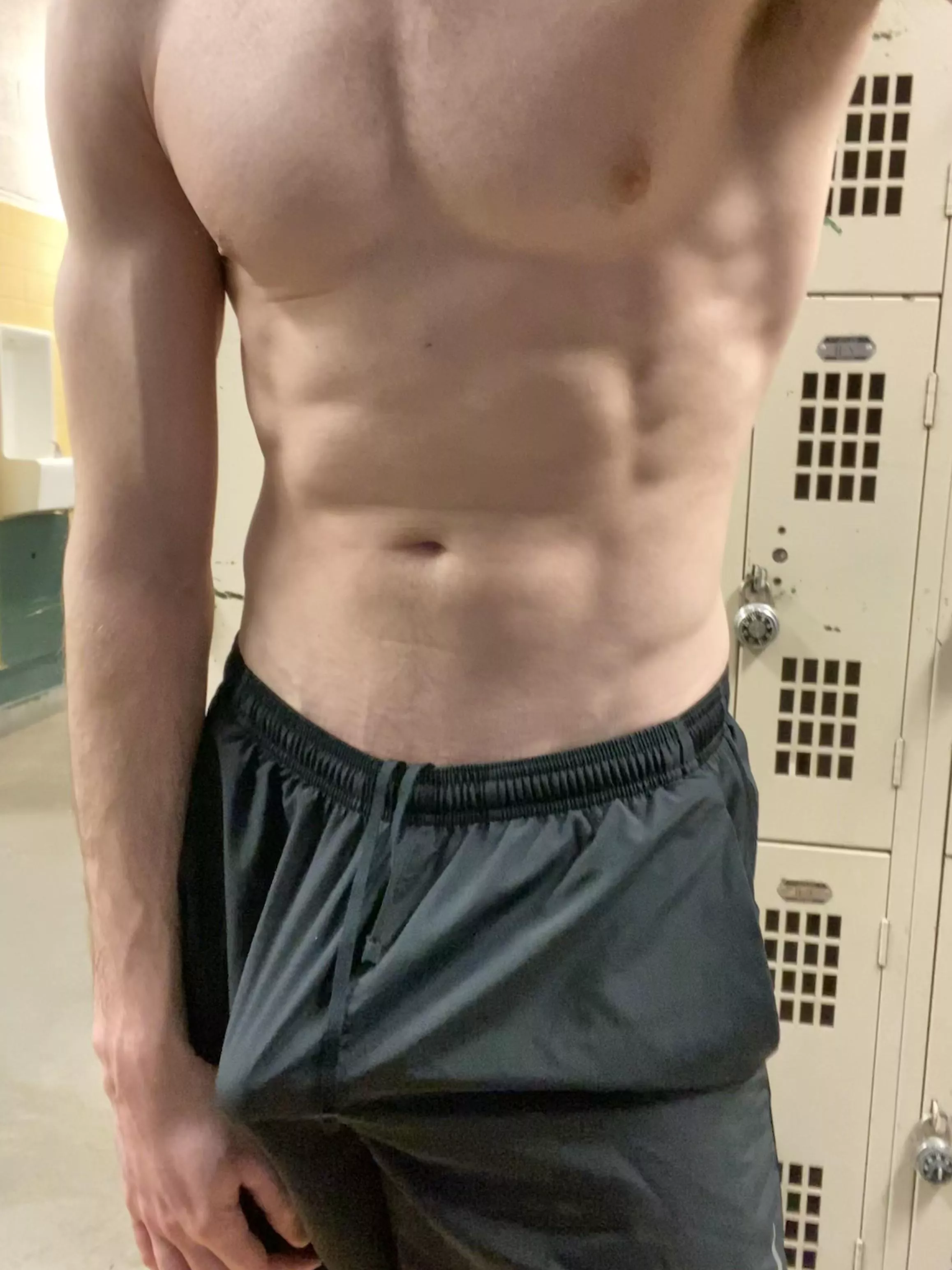 Freeballing today [31] posted by nehornyguy1