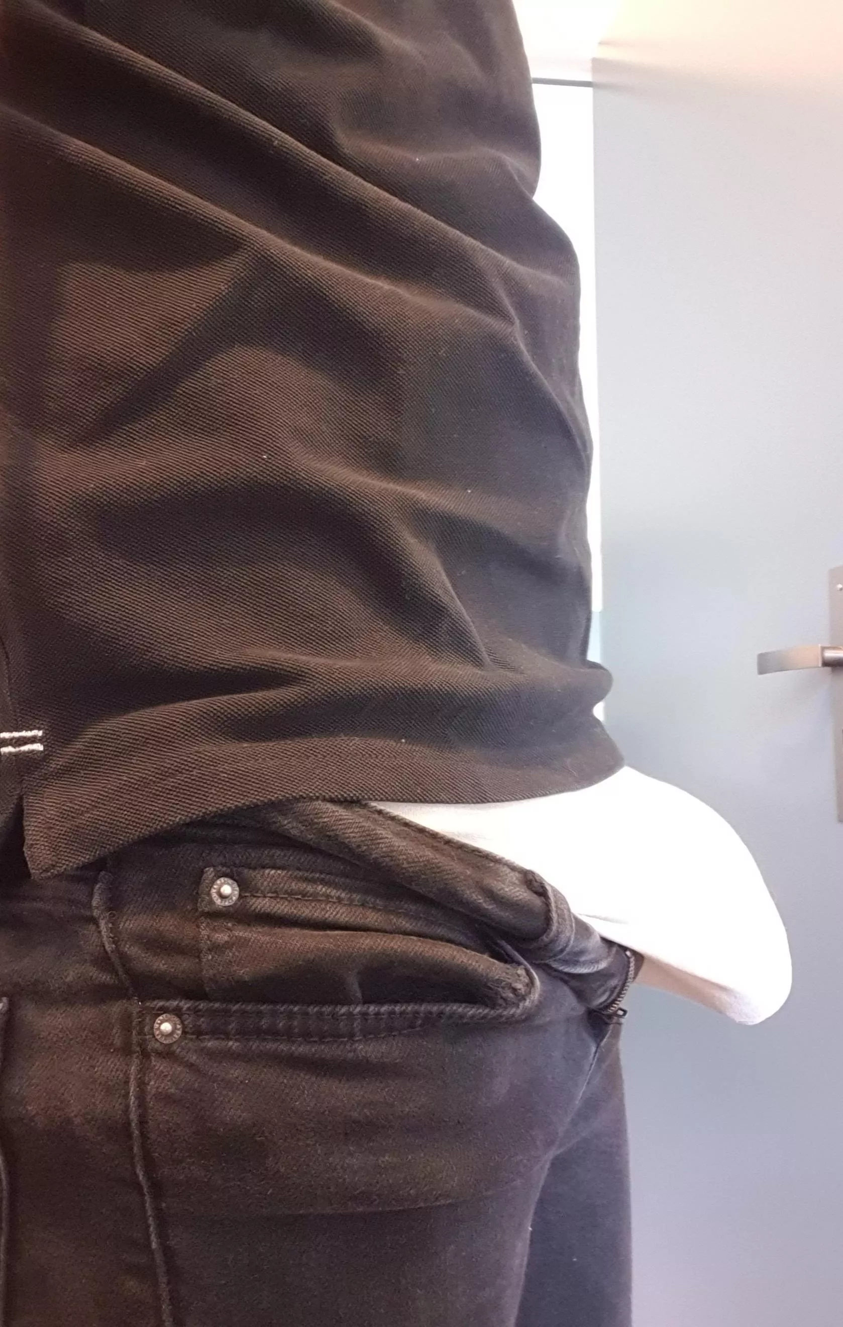 French man soft cock bulge ;) do you like it ? posted by kabro87