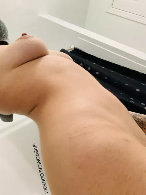 Fresh out, now I just need a cum shower 😈 by veronicalodge001