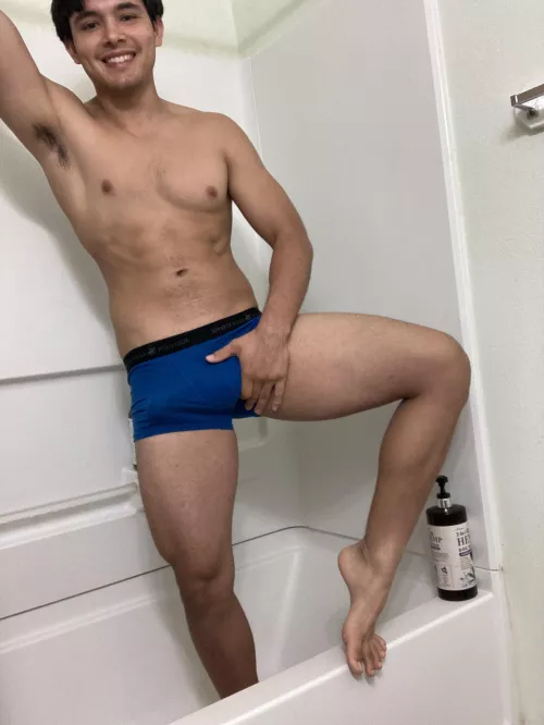 Fresh out of the shower and hard🍆 by DoctorNut69