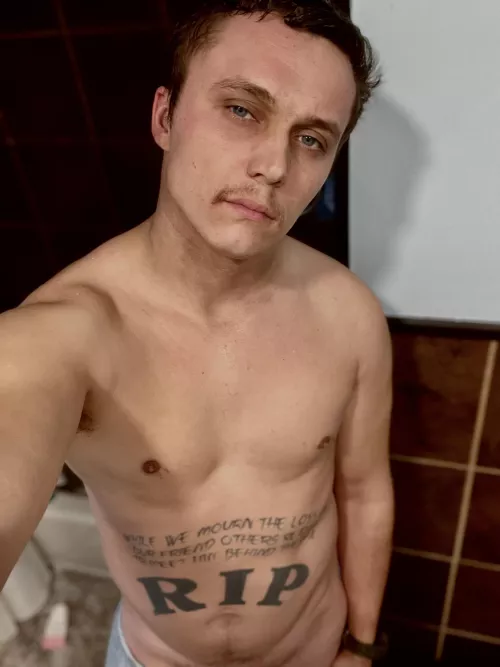 Fresh out the shower. 30 (M) just looking to add some spice to life. by YiKeRzDoOdS