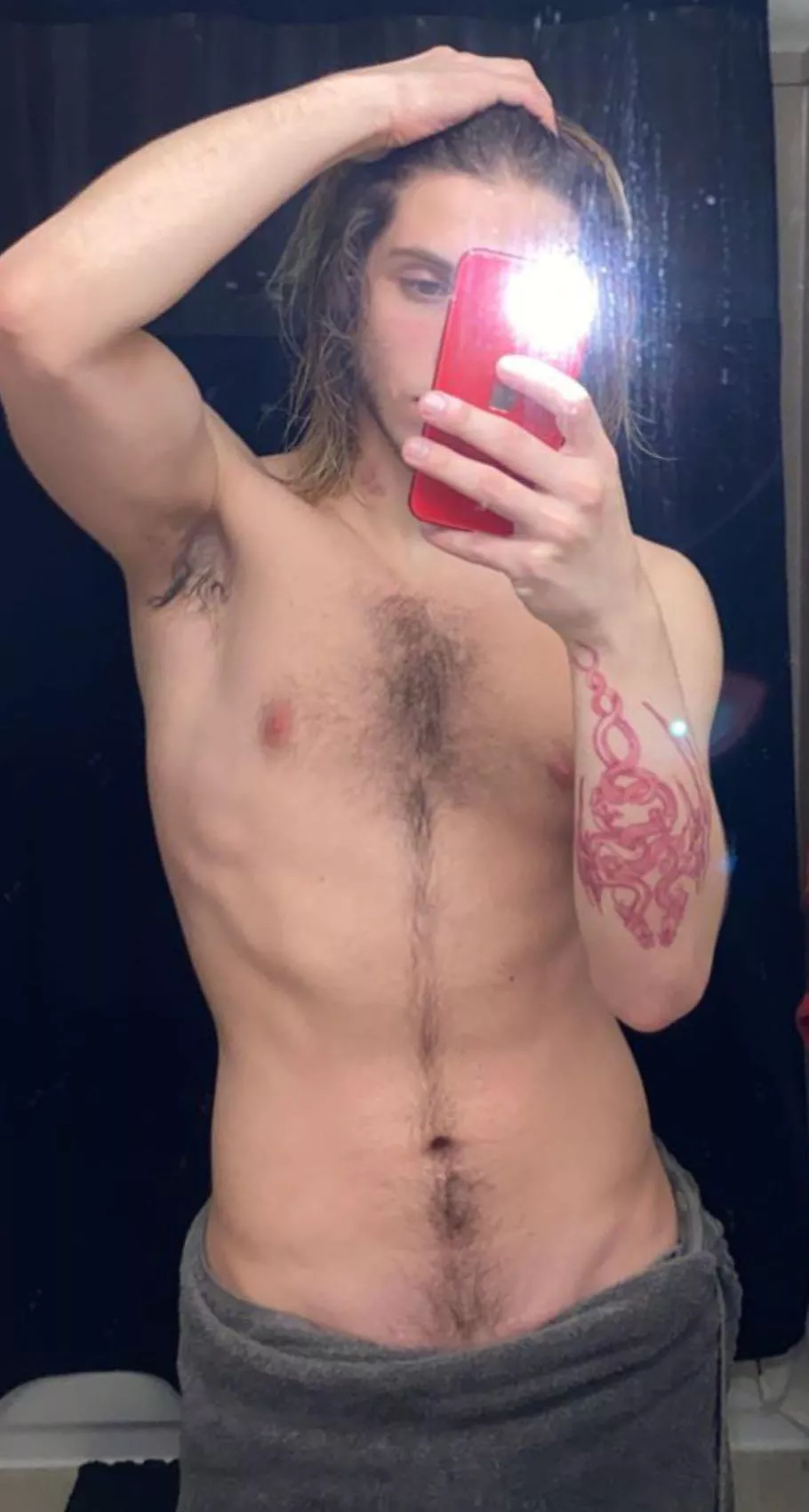 Fresh out the shower posted by Exdge444