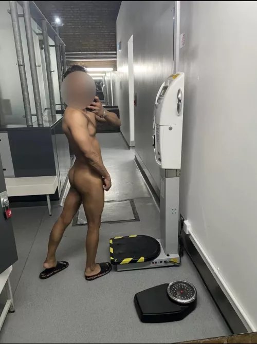 Fresh out the shower, ready to get dirty! by monstaboy007