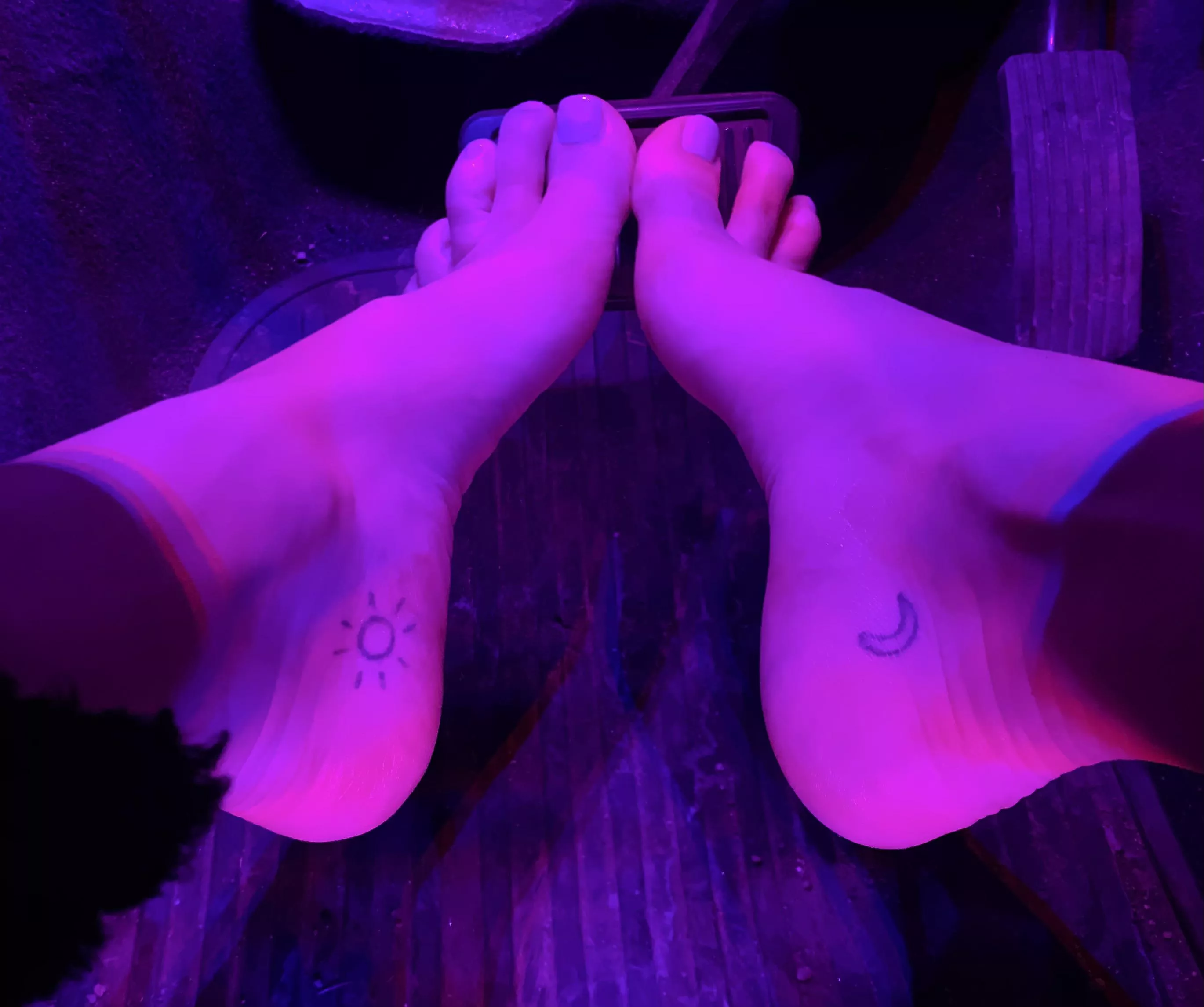 fresh pedi had to get a pic in the car i couldn’t resist posted by Affectionate_Habit88