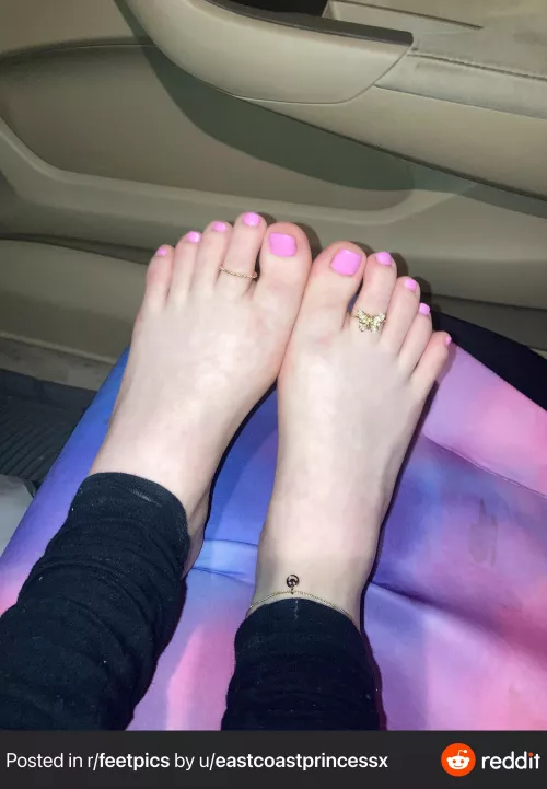 Fresh pedicure 💕✨ by eastcoastbitch