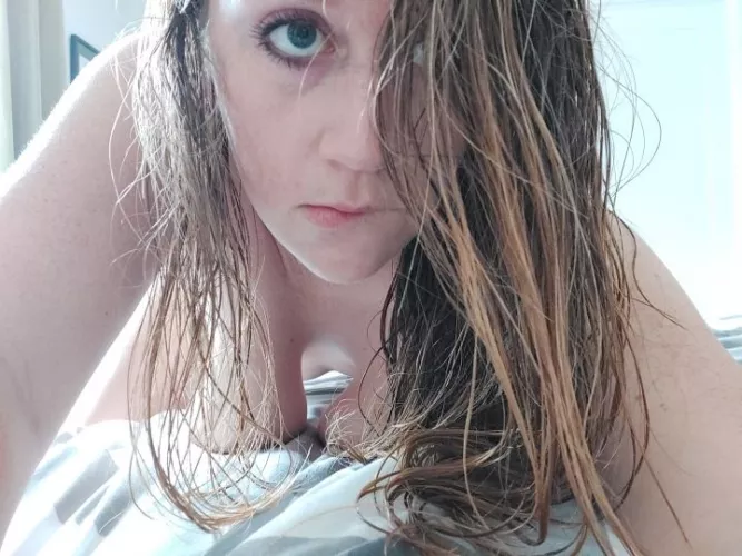 Freshly Showered 😇 by Izzy1515of