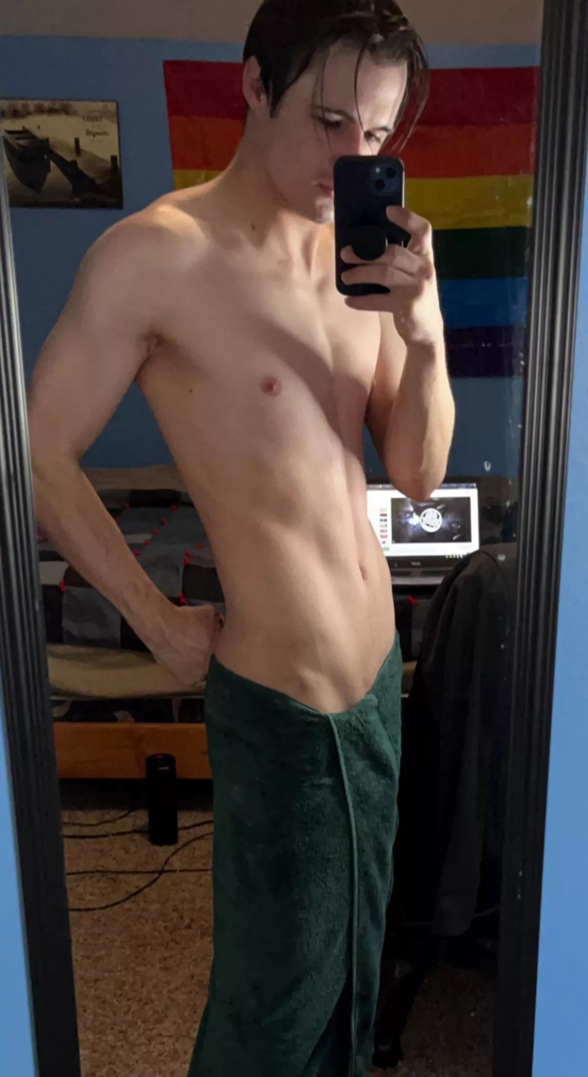 Freshly worked out and showered 🧼 posted by AdvantageFyre