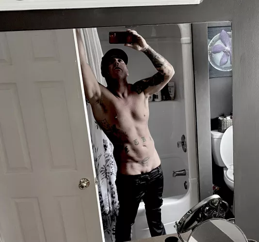 Friday mood🔥😈 by 182marktomtravis