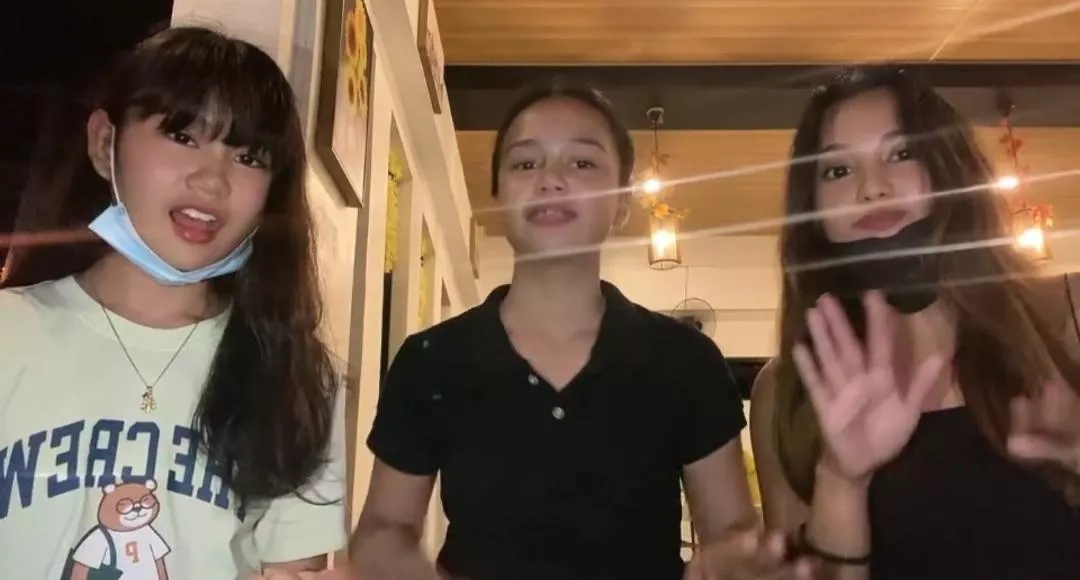 friends posted by ssarami48