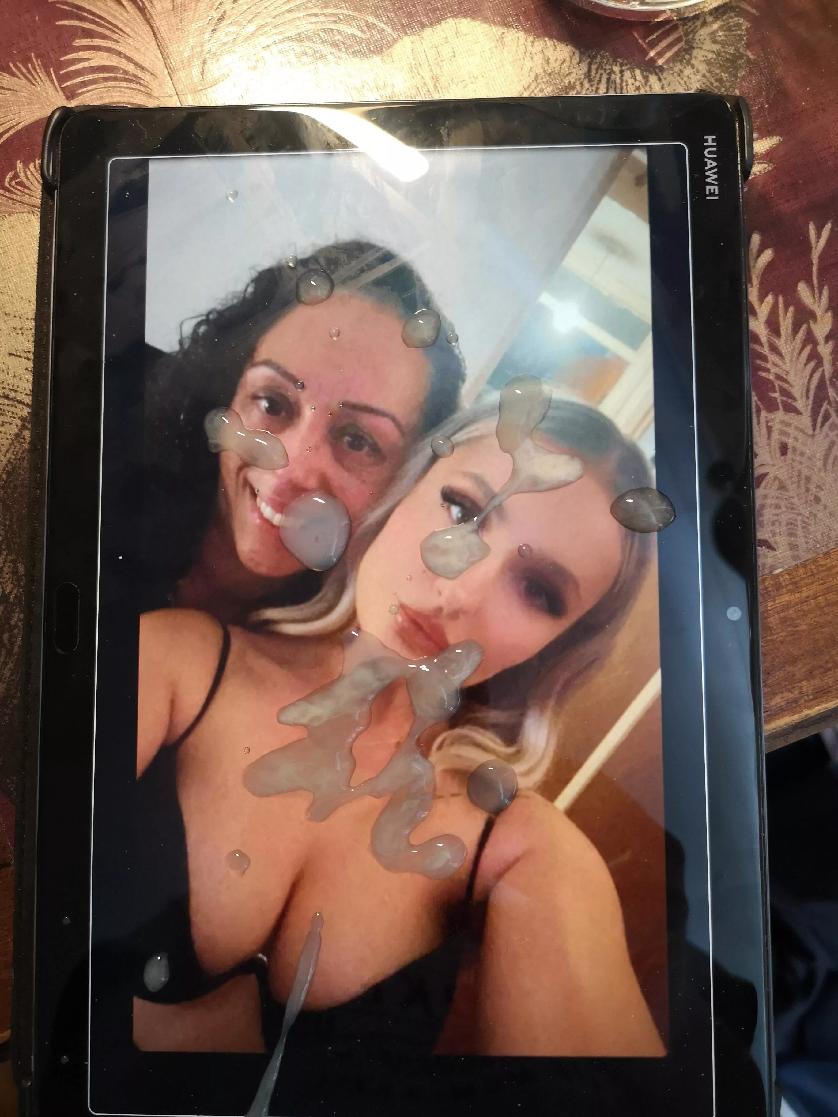 Friends posted by picsncum