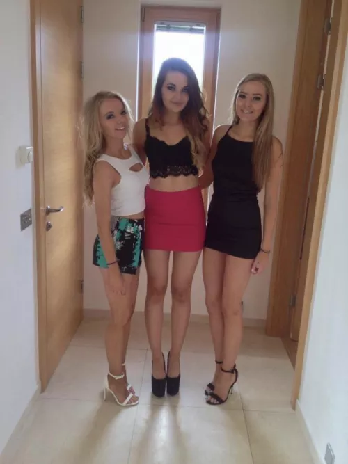 Friends by contentlyplastic