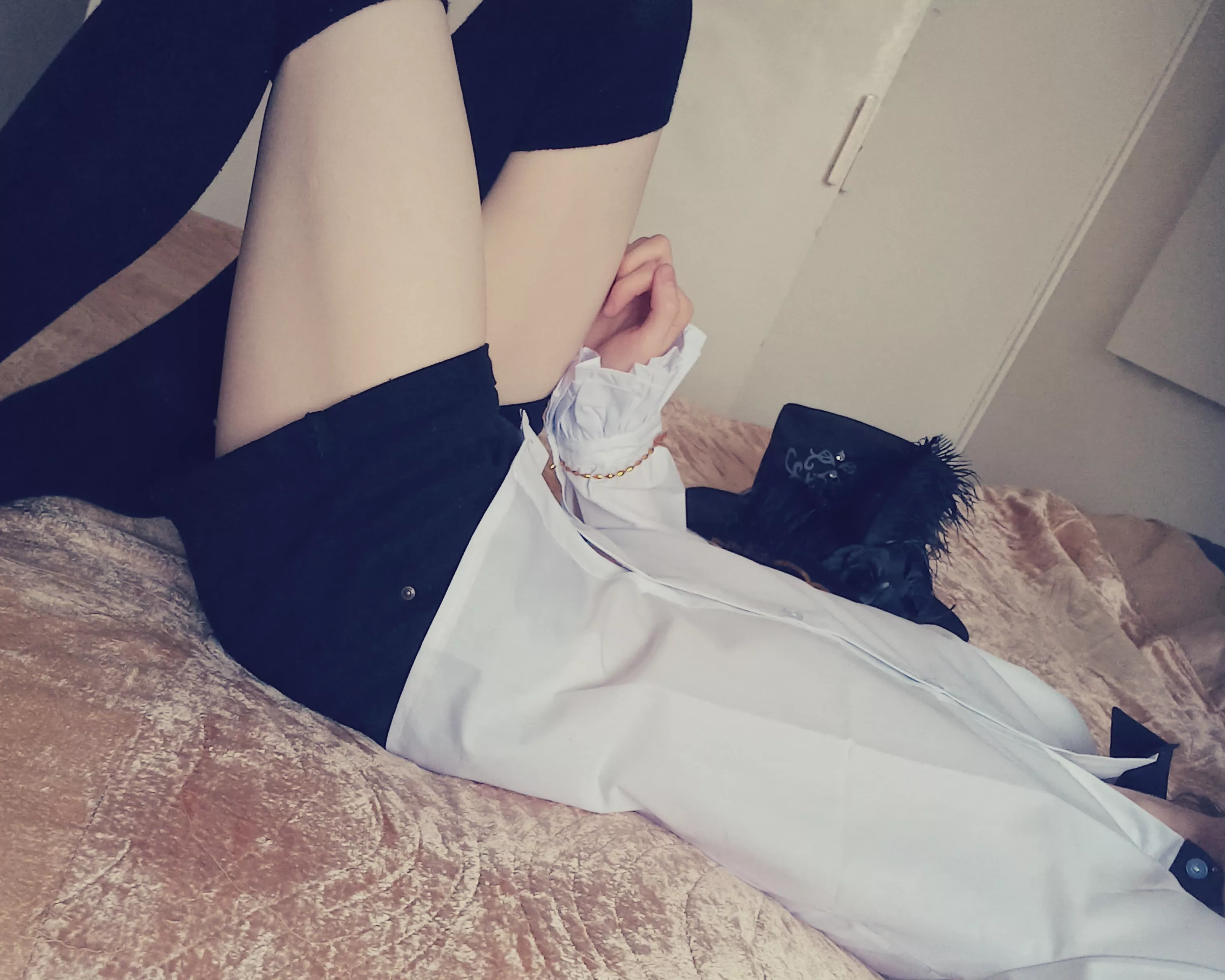 Frilly Shirt boi UwU posted by xxTwink22xx