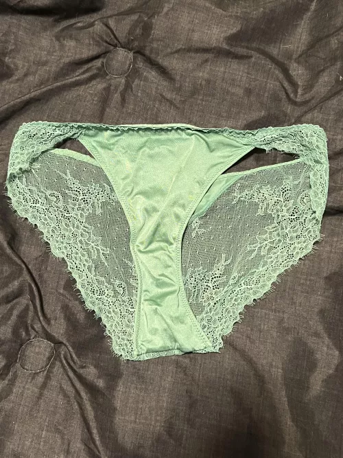 From a fwb by beanzqueenz