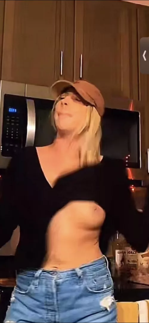 From sarahboyle’s live by Apprehensive-Call-87